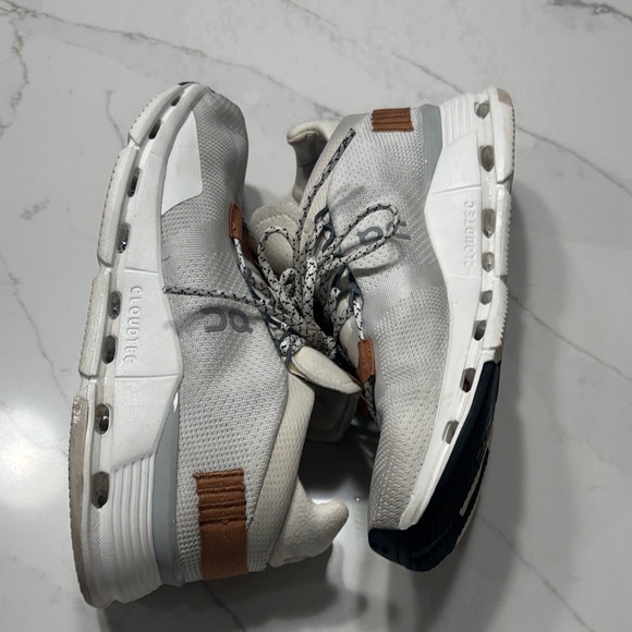 On Running Women's White and Tan Sneakers - Picture 9 of 16